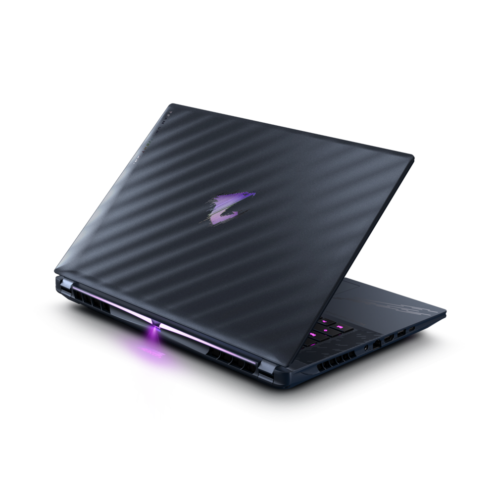 GIGABYTE AORUS MASTER 16 BZH laptop